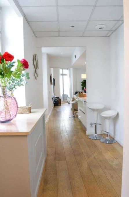 Appartement Centre-Ville Spacieux, Elegant / Climatisation Монпелие Екстериор снимка
