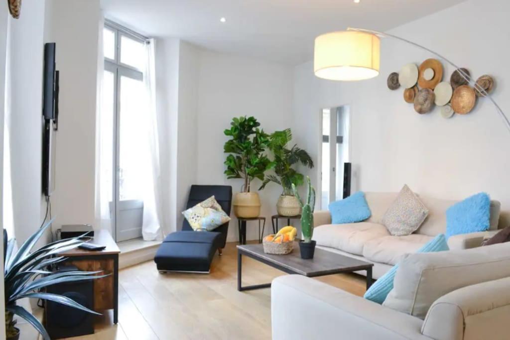 Appartement Centre-Ville Spacieux, Elegant / Climatisation Монпелие Екстериор снимка
